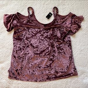 NWT Torrid Cold Shoulder Velvet Top